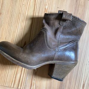 Florentini & Baker leather bootie size 38 1/2